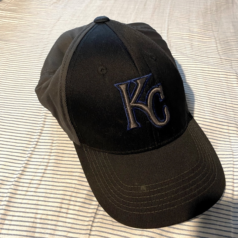 Black and Gray KC hat